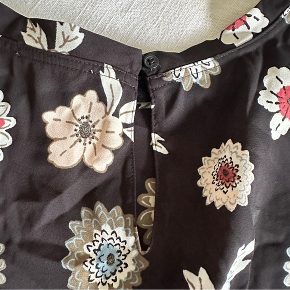 Loft Womens Round Hem Black Floral Print Short Sleeve Top Sz XL Office Bloomcore - Picture 3 of 8